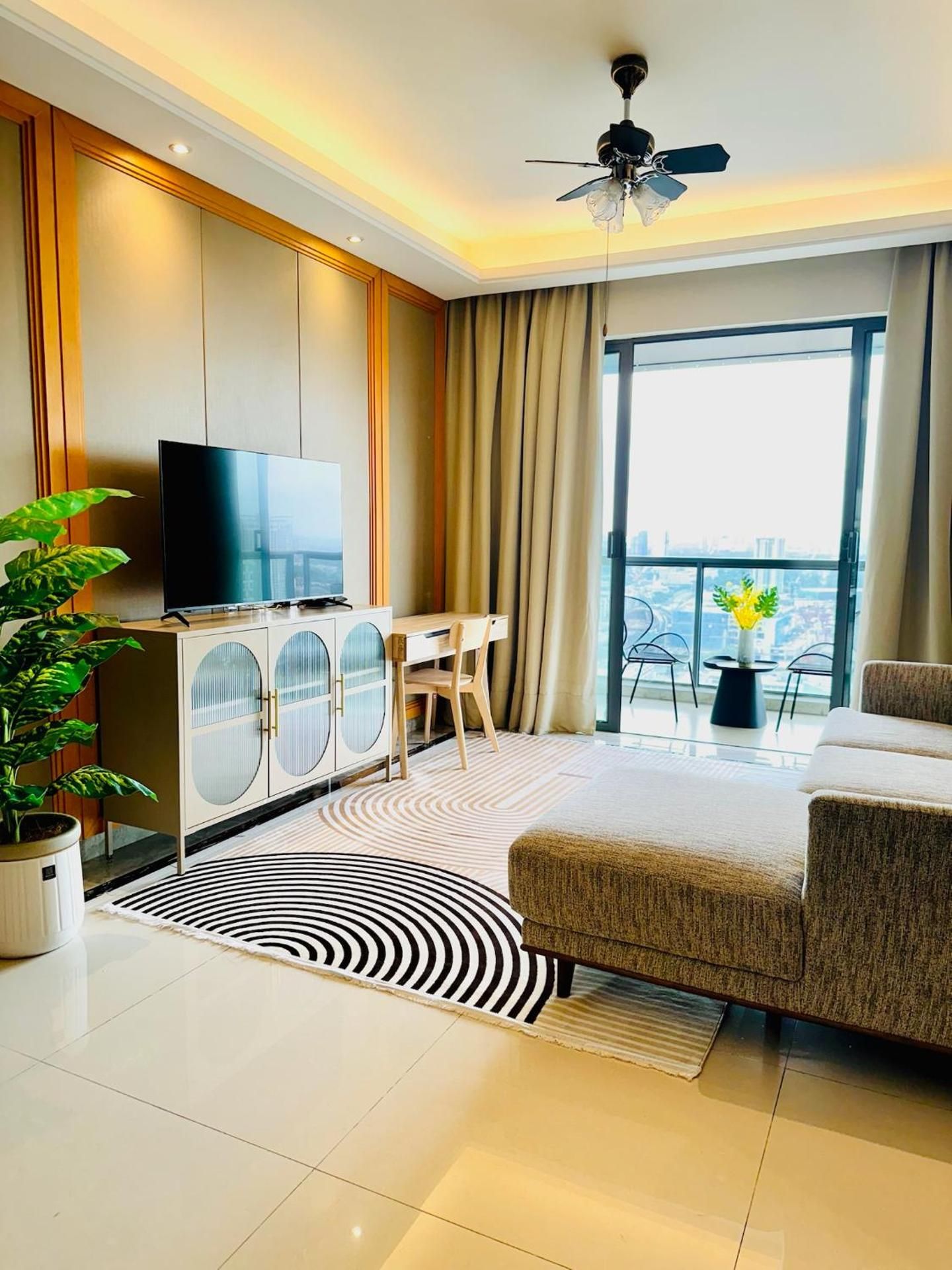 undefined R&F Princess Cove By Homefort Suites 6