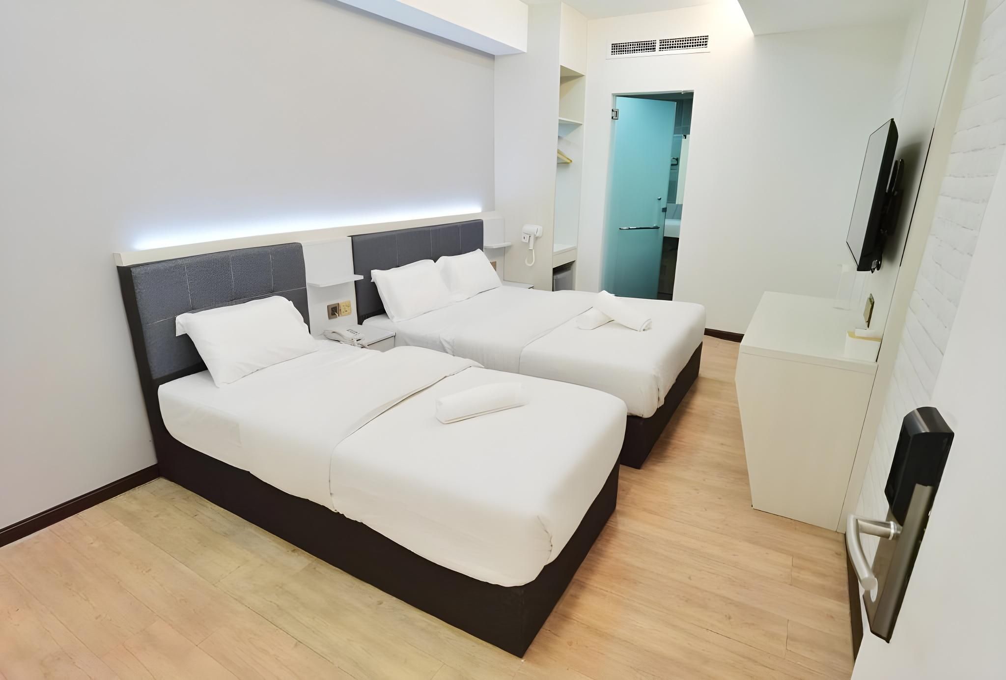 BookMe Hotel Family Triple 2