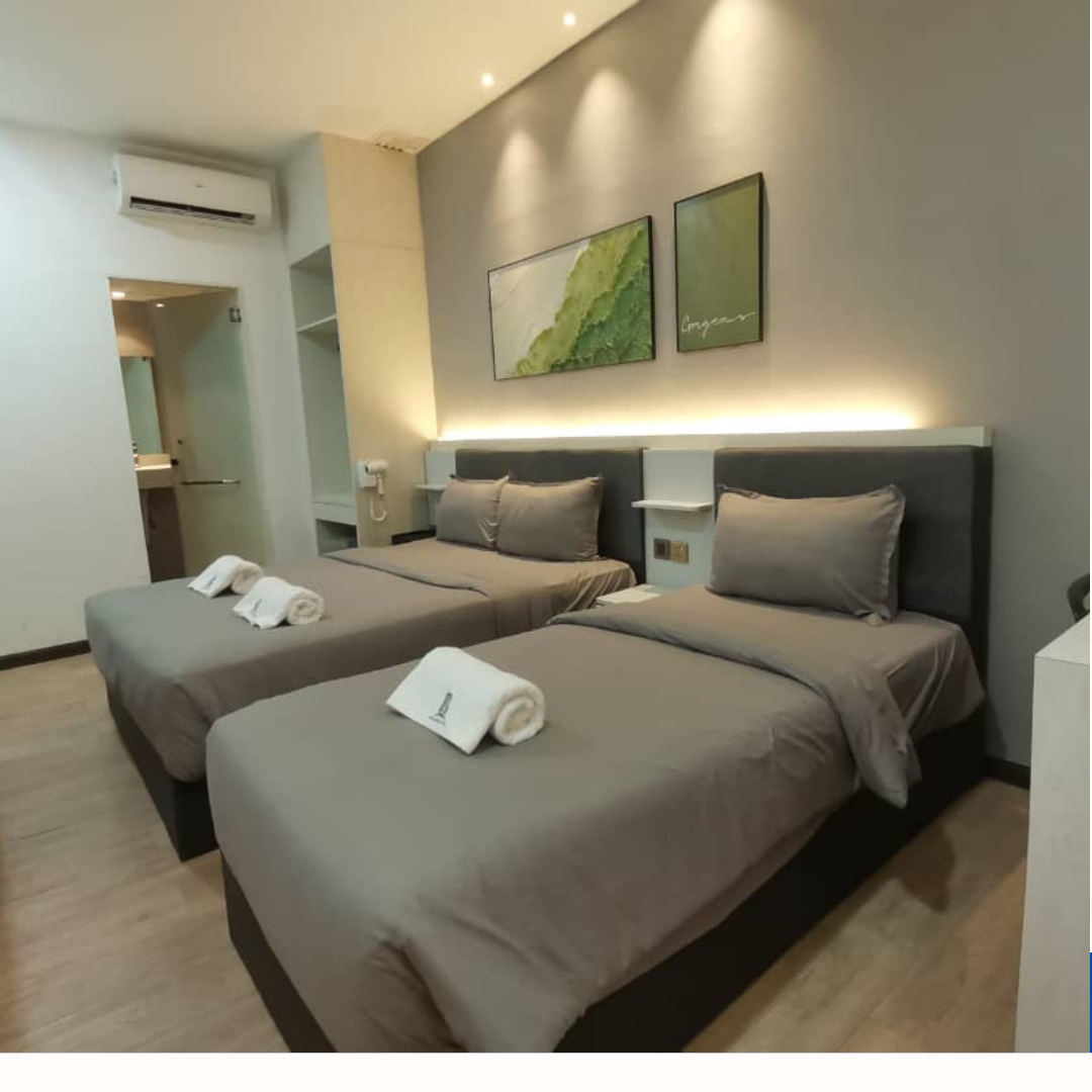 BookMe Hotel Family Triple