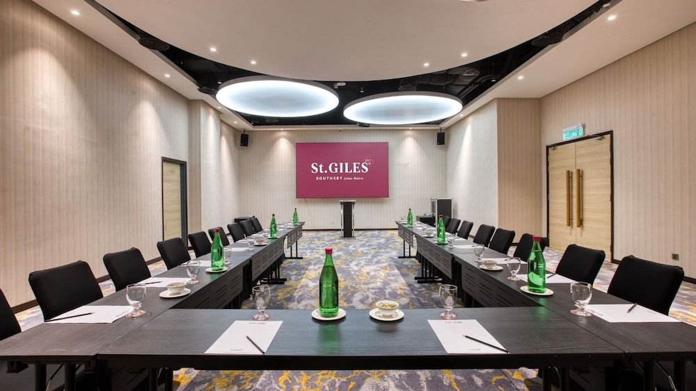 undefined St. Giles Southkey 8