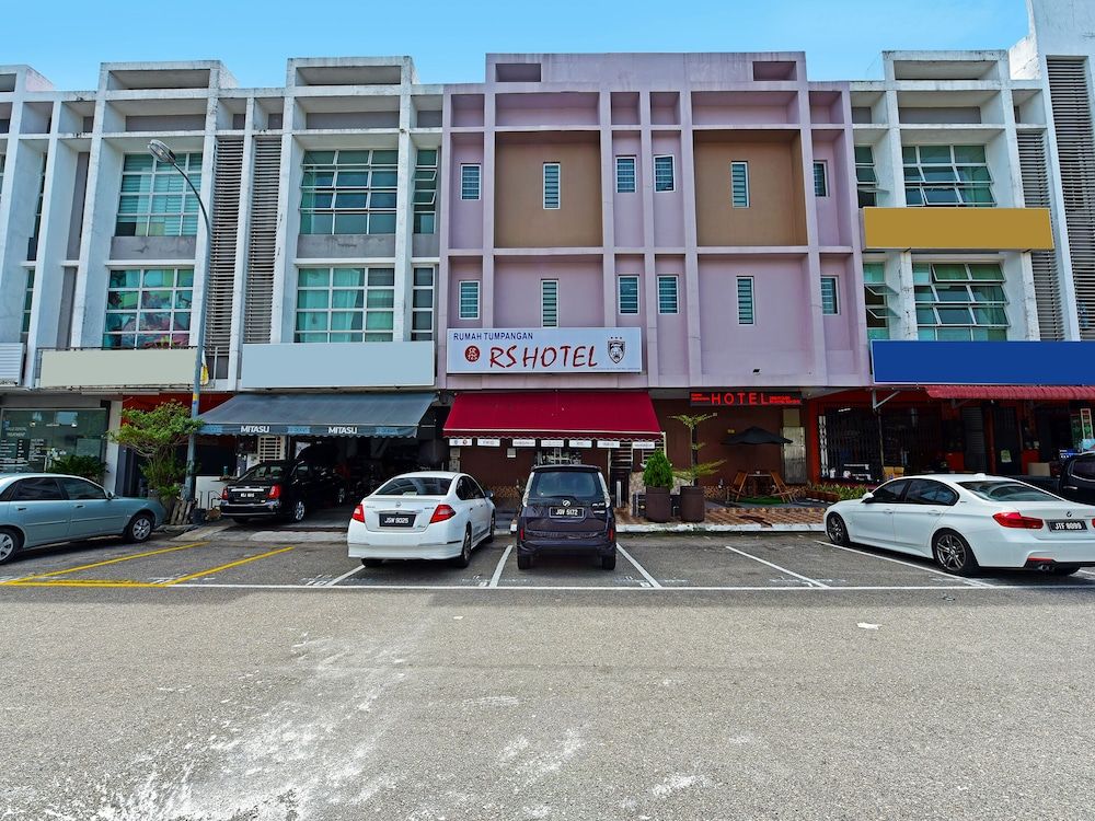 undefined Super OYO Capital O 90687 Rs Hotel 2