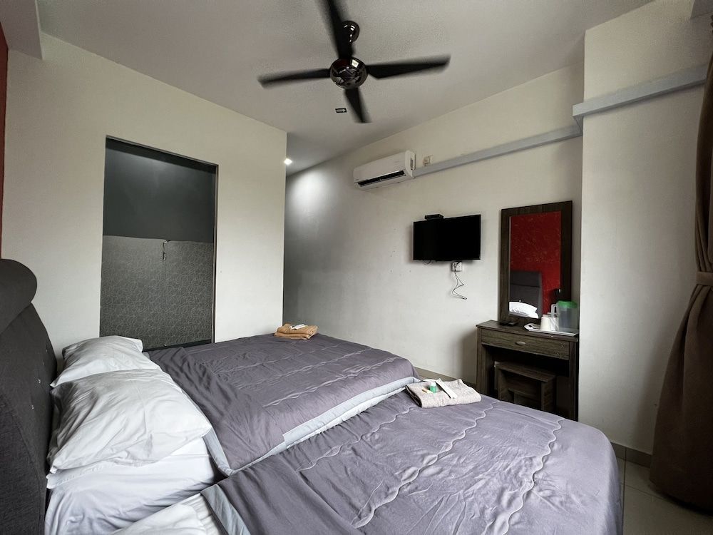 undefined Homestay 77 9