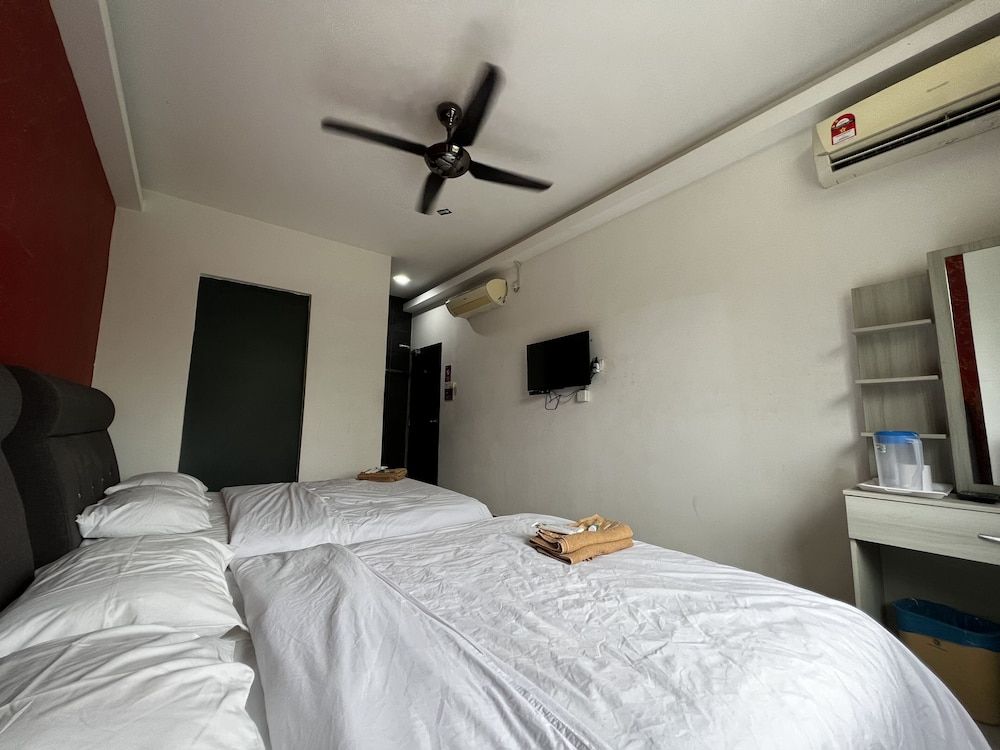 undefined Homestay 77 8