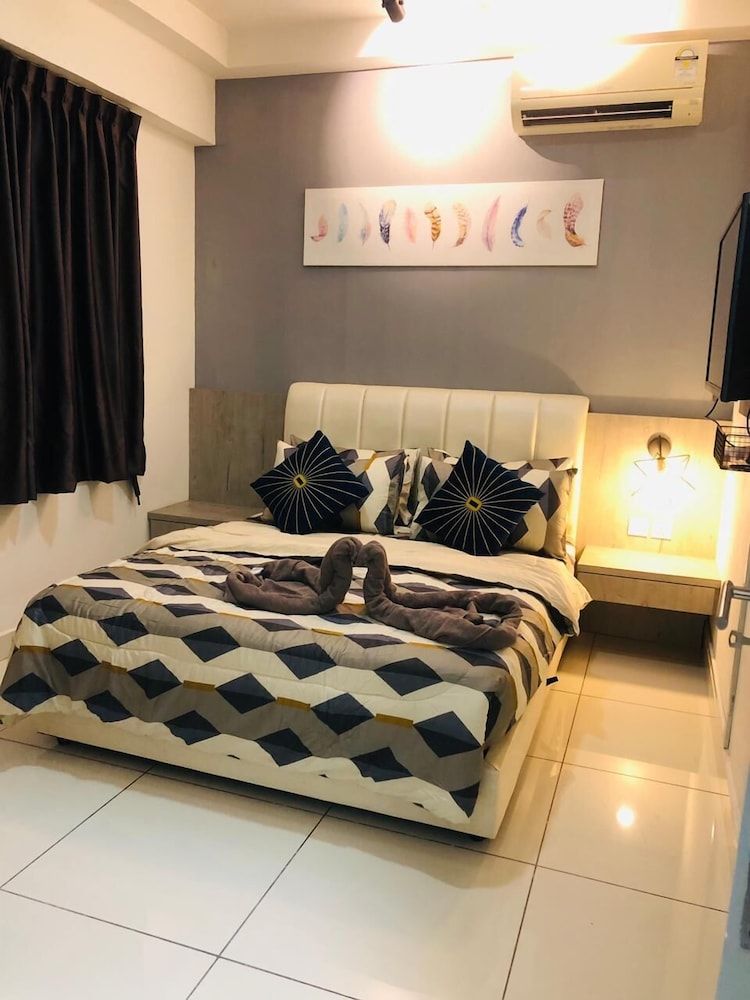 1 Tebrau Residences by YML Home Standard Apartment, 2 Bedrooms 2