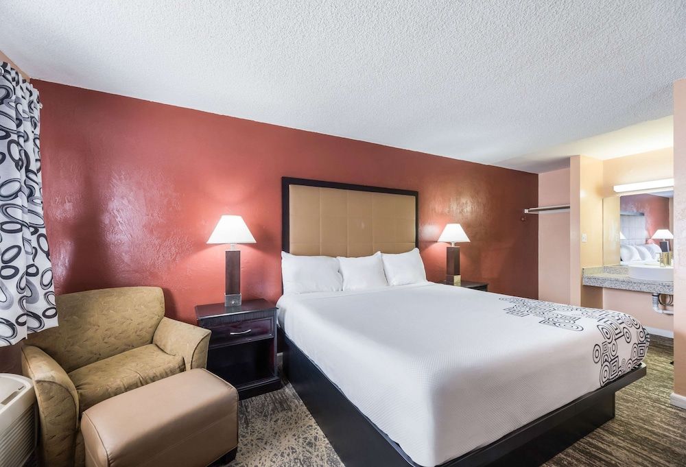 Room, 1 Queen Bed, Accessible, Non Smoking
