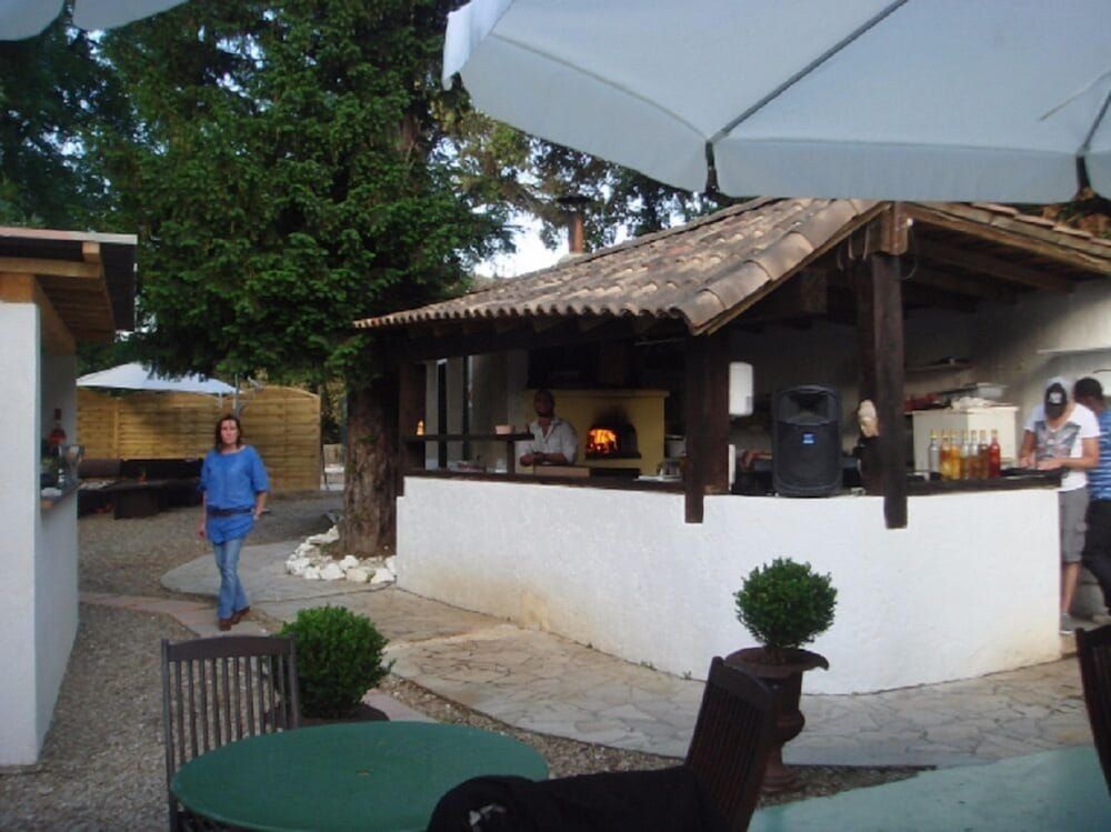 undefined Hotel La Maillane 9