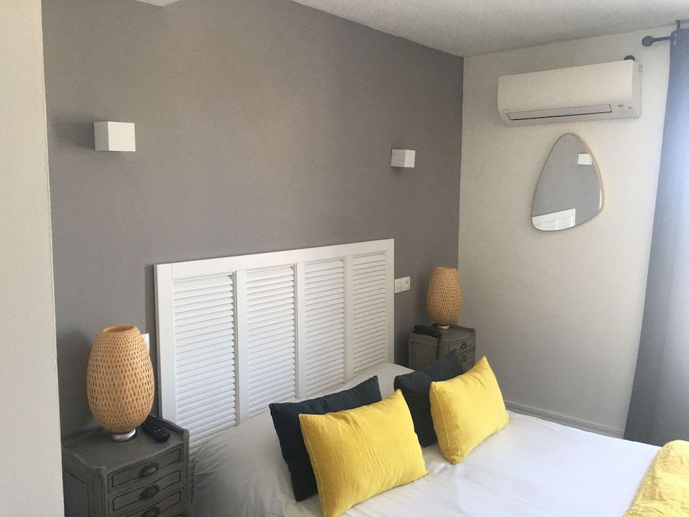 undefined Hôtel Le Mistral 6