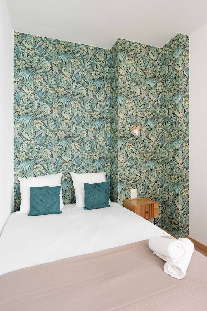 undefined Les Petits Pavillons 2