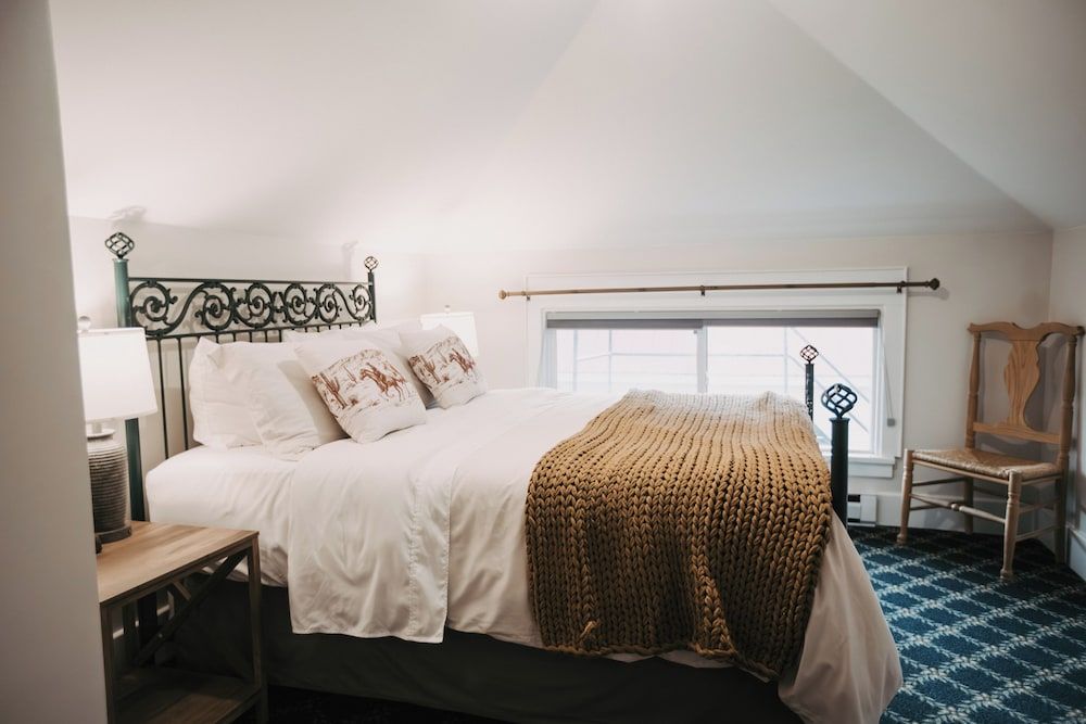 Goldsmith's Riverfront Inn Superior Apartment 4