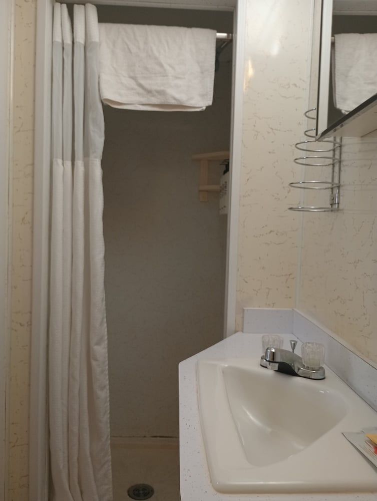 The Ashley Classic Double Room 8