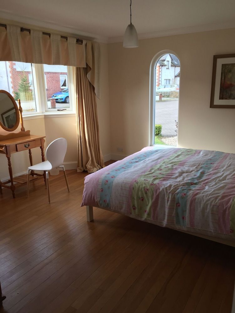 Inverness Apartments - West Heather Apartment 6