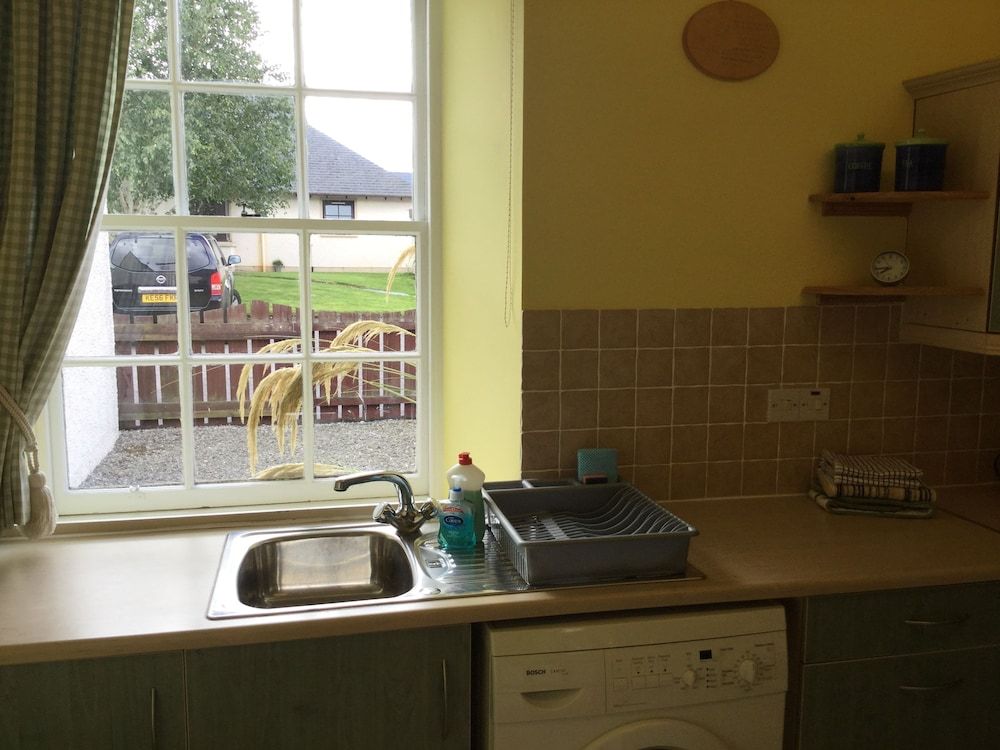 undefined Inverness Apartments - Courtyard 7