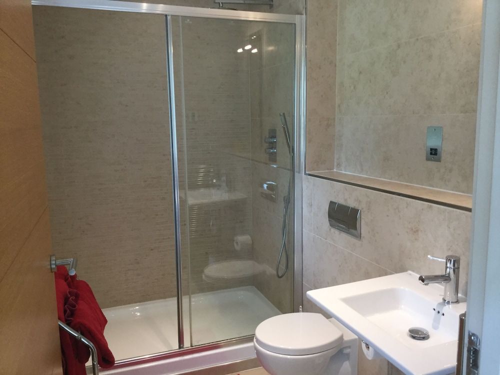 Inverness Apartments - Castlefield Apartment 16