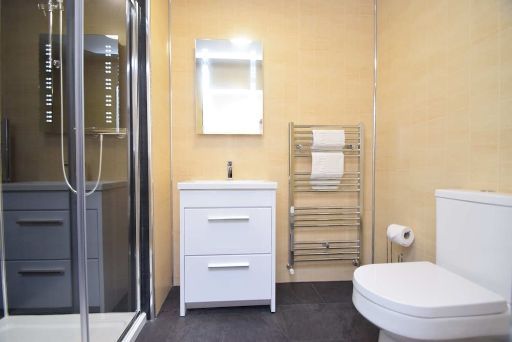 undefined Rosedene Highland House - Emperor Apartment 2 3