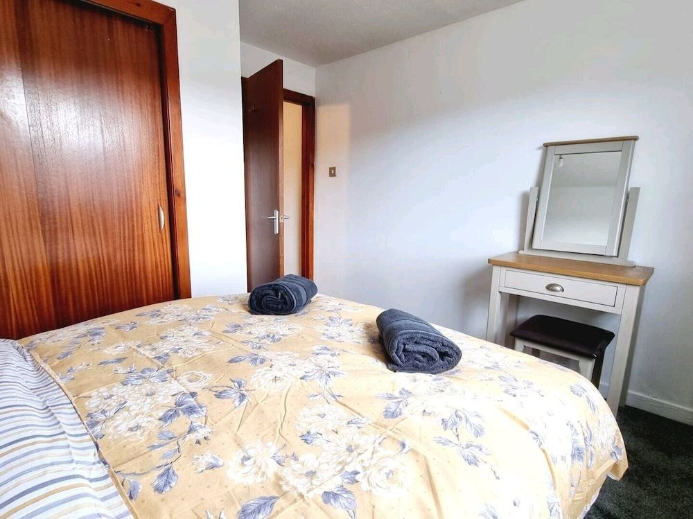 undefined Lovely 2 bed with free parking 6