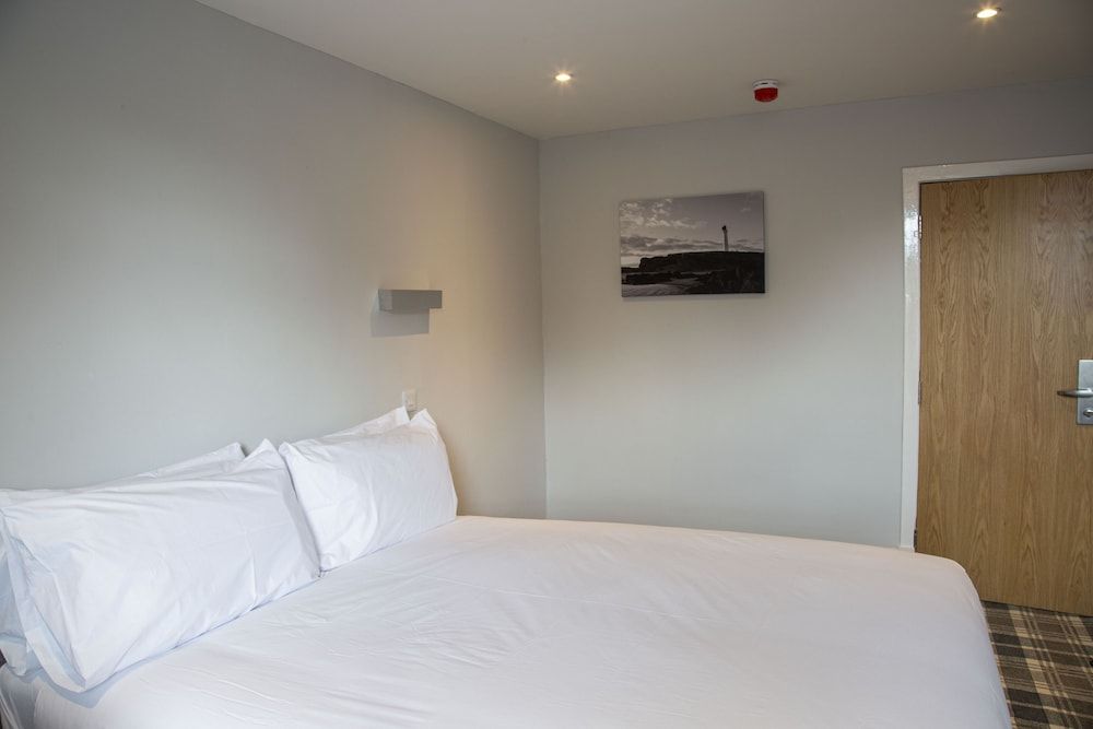 undefined Crown Court Hotel