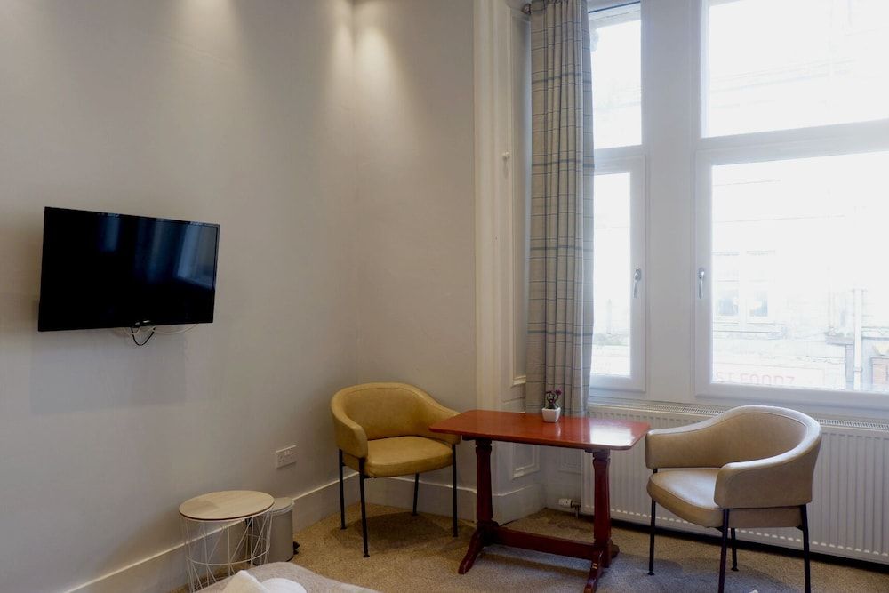 undefined Jacobite house 10