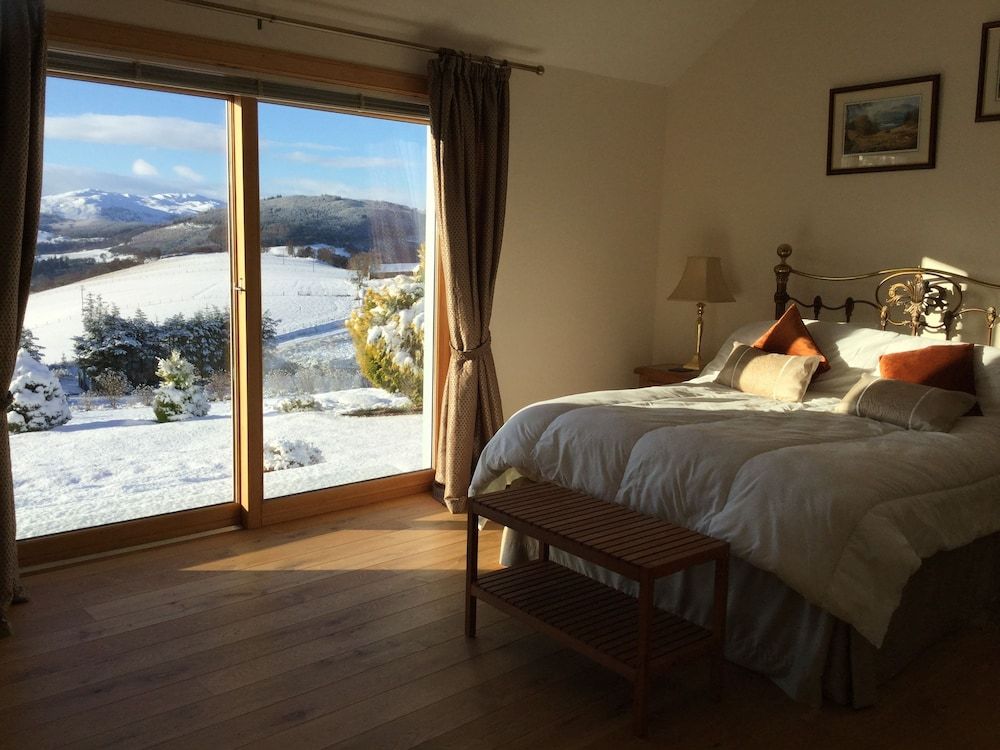 Torran View Panoramic House, 1 Bedroom, Hot Tub, Mountain View (Druim Buidhe) 2