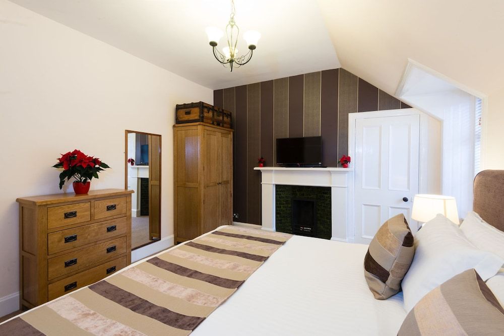 River House Deluxe House 18