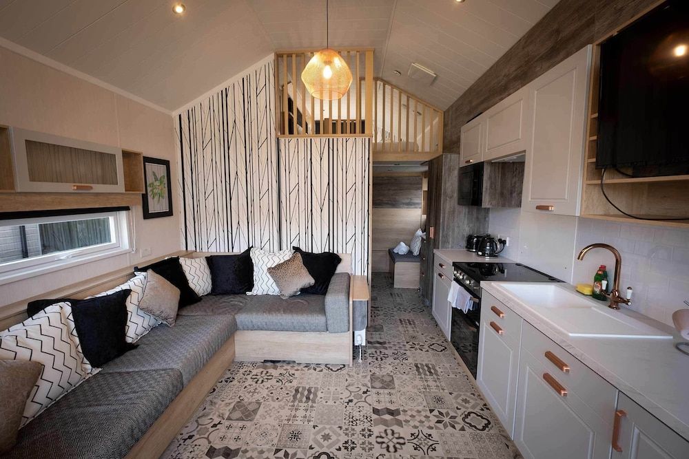 undefined Caledonian Lodges 10 Inverness 8