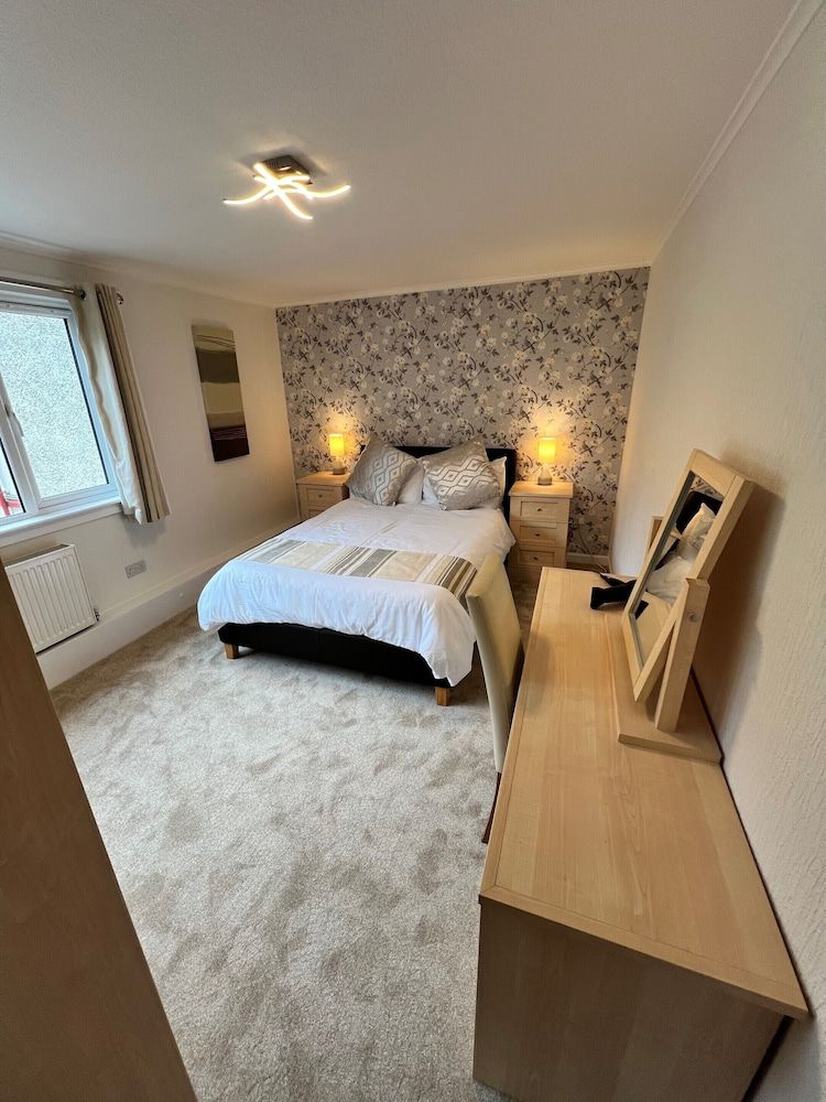 Rossal House Apartments Luxury Apartment, Ensuite, Garden View (2 Bed) 2