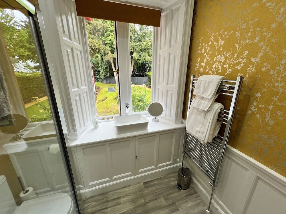 Rossal House Apartments Superior Apartment, Ensuite, Garden View (Studio) 10