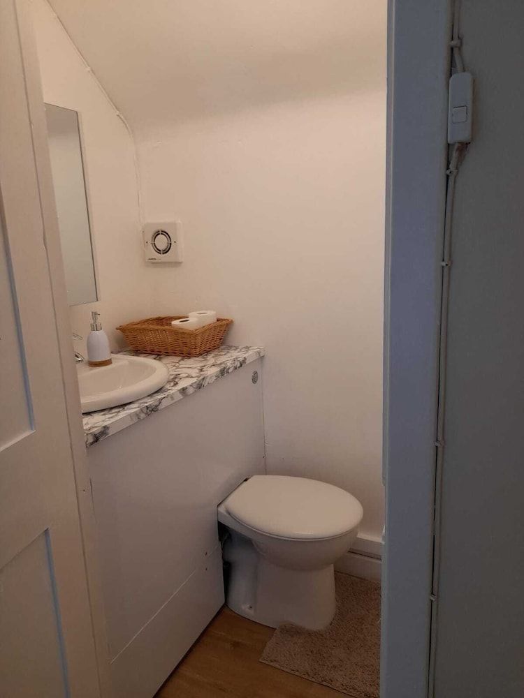 Ashly 3-bed Home 12 Minute Walk Inverness Centre House 11