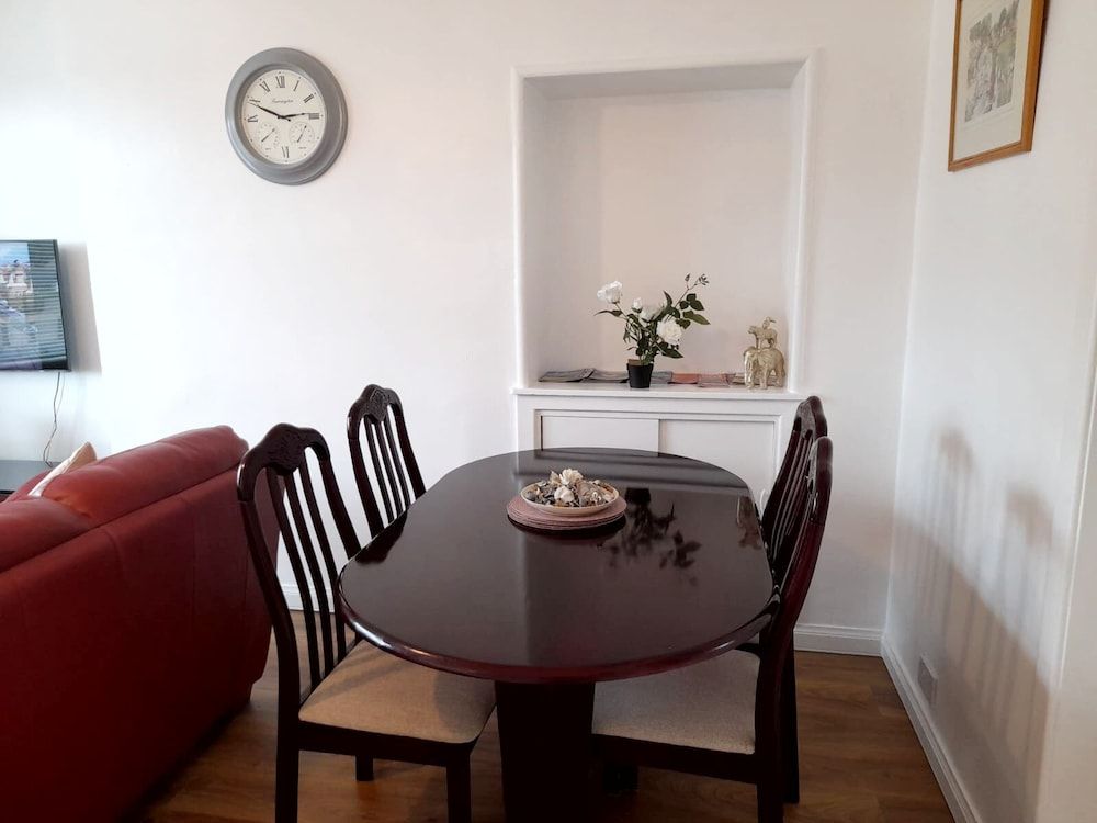 Ashly 3-bed Home 12 Minute Walk Inverness Centre House 7