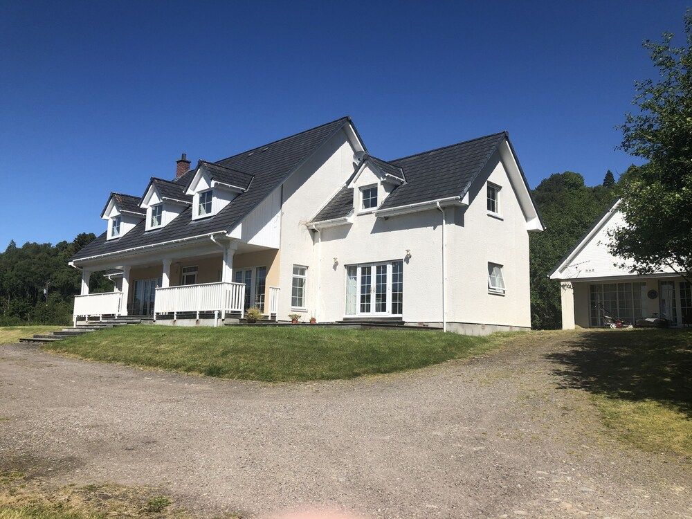 undefined The Highlander B&B 4
