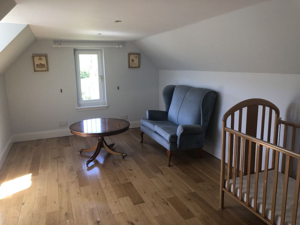 The Highlander B&B Deluxe Triple Room 2