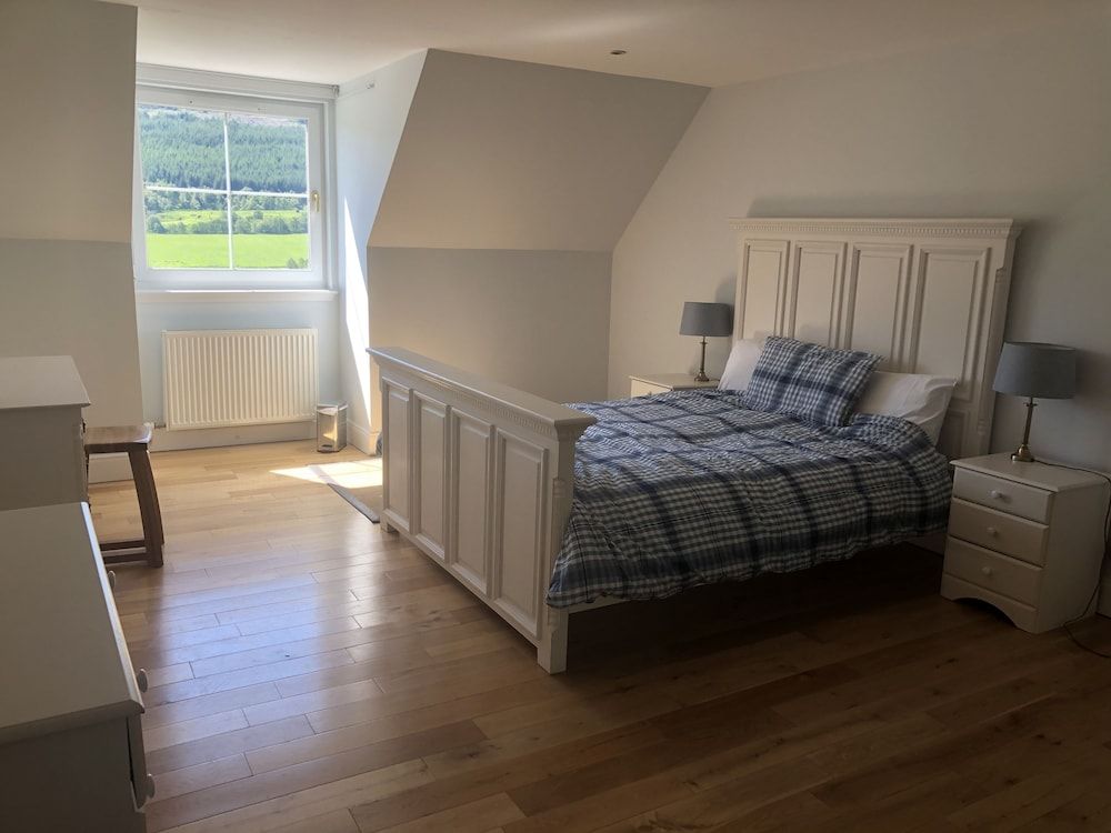 undefined The Highlander B&B 3