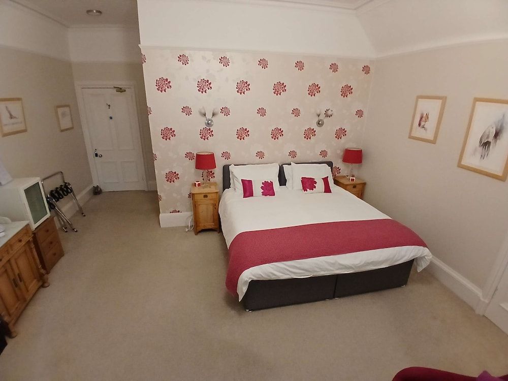 Trafford Bank Guest House Classic Double or Twin Room 2
