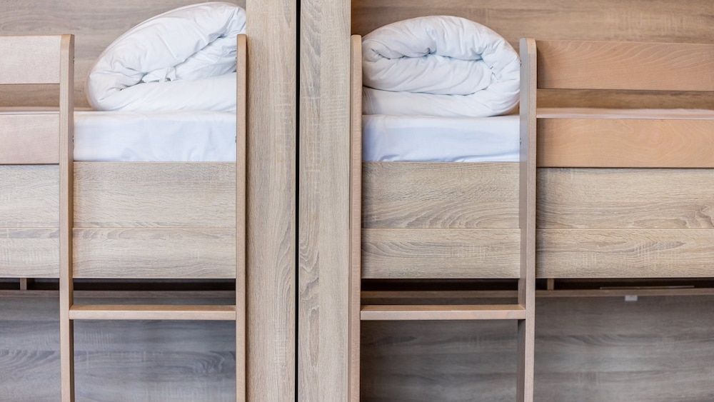 The People Le Havre Dormitory 4 people shared bathroom 3