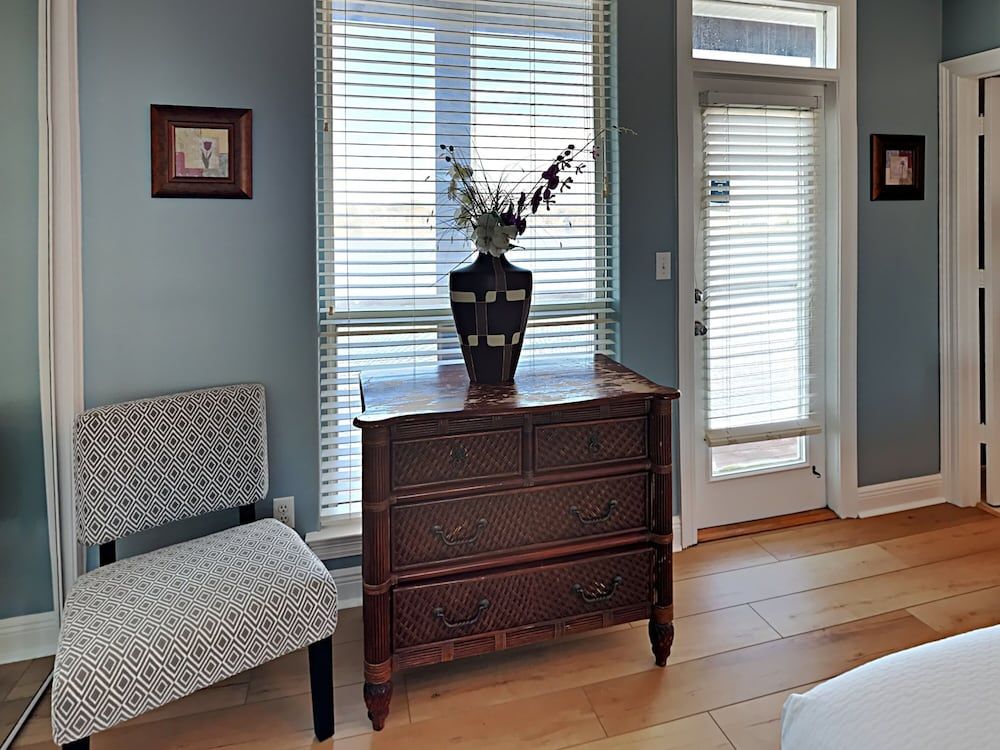 Condo, 1 Queen Bed with Sofa bed, Balcony (#10A - No Pets)
