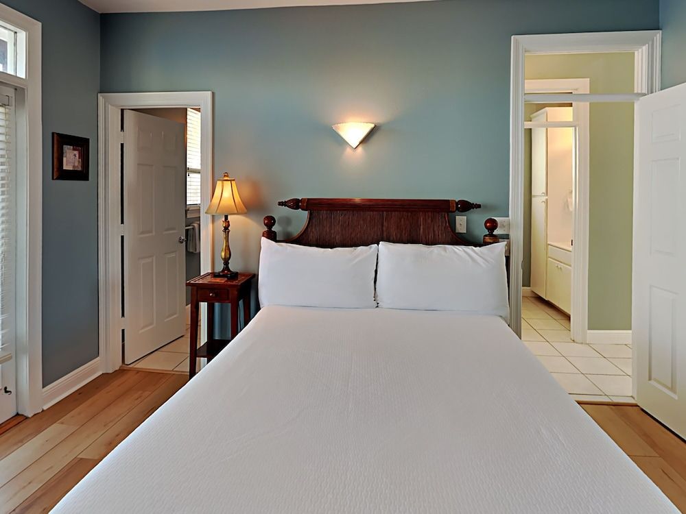 Condo, 1 Queen Bed with Sofa bed, Balcony (#10A - No Pets)