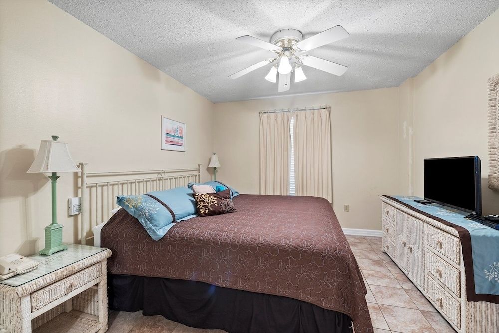 Condo, 1 Bedroom