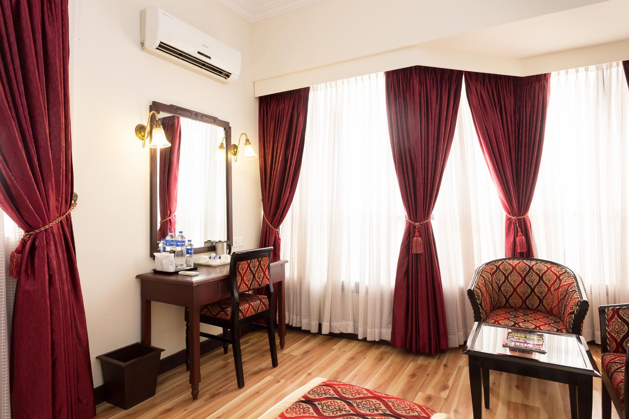 The Windsor Castle Standard Twin Room 10