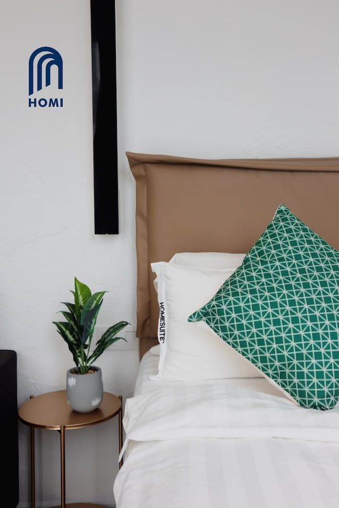 Homi Oasis 和逸绿洲 Standard Double Room JIA#308 7