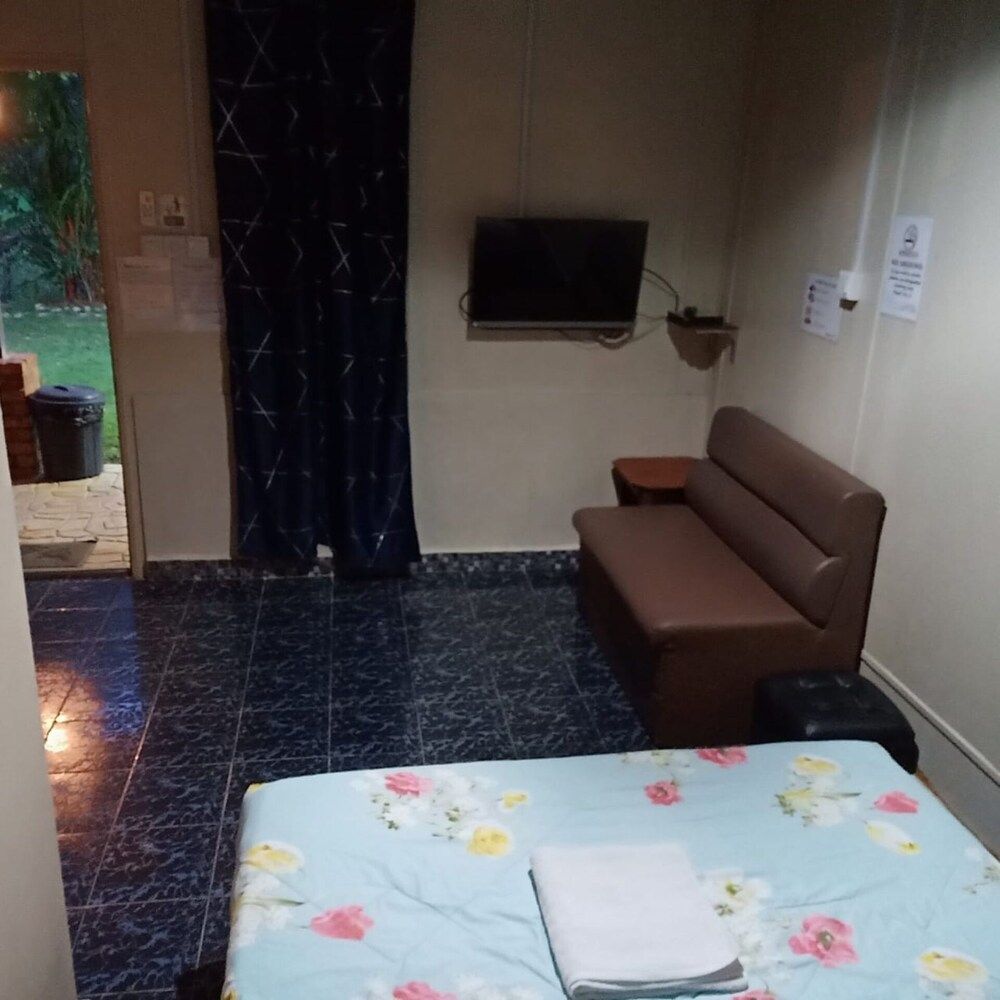Room, Private Bathroom