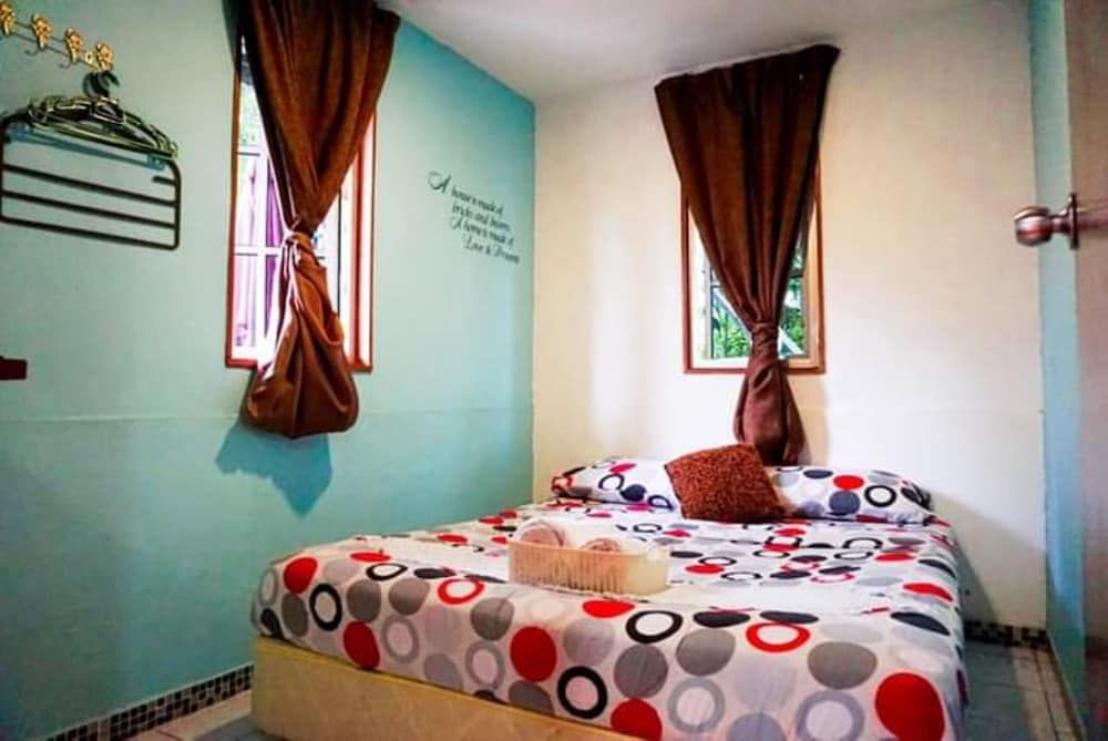 Room, 2 Bedrooms