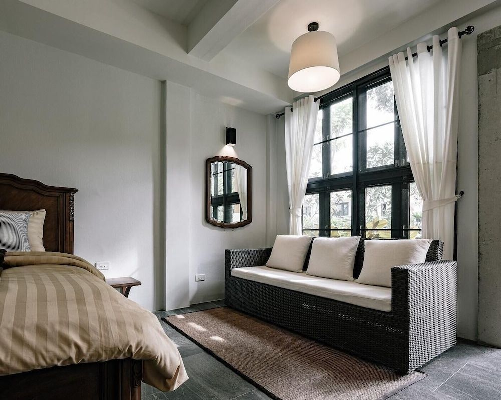 Palin Family Cottage Deluxe Room 3