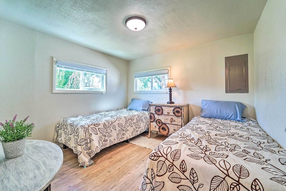 House (2 Bedrooms)