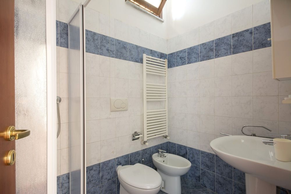 JOIVY Red Terraced Apartment Apartment, 2 Bedrooms 9