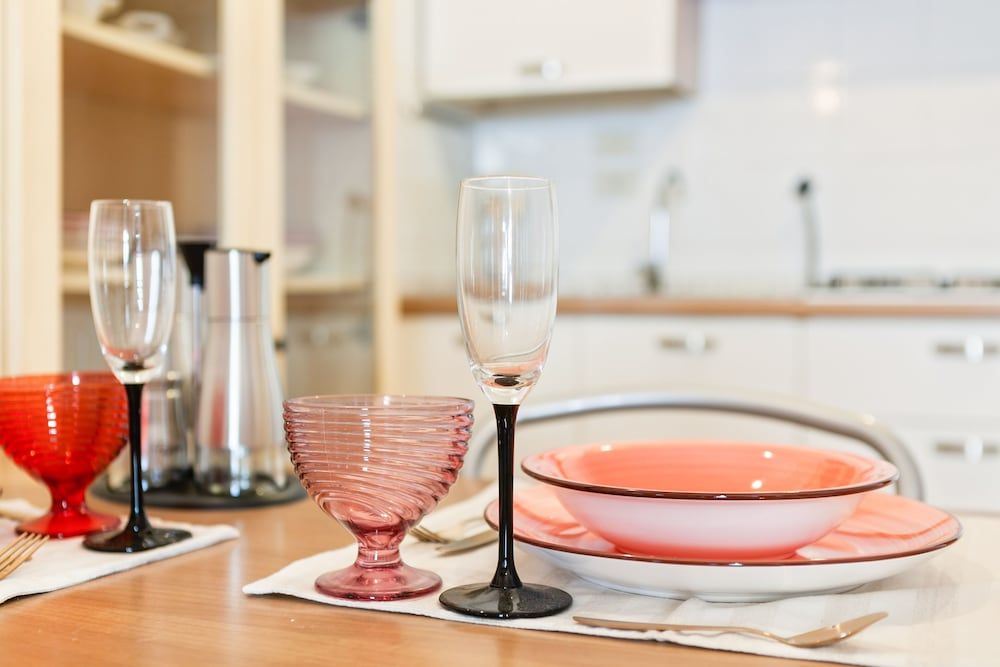 undefined Airport & Station Flat - Private Parking 9