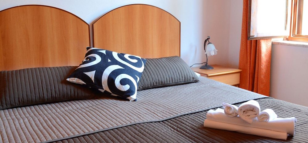 Hotel Francesco Double Room, Private Bathroom 5