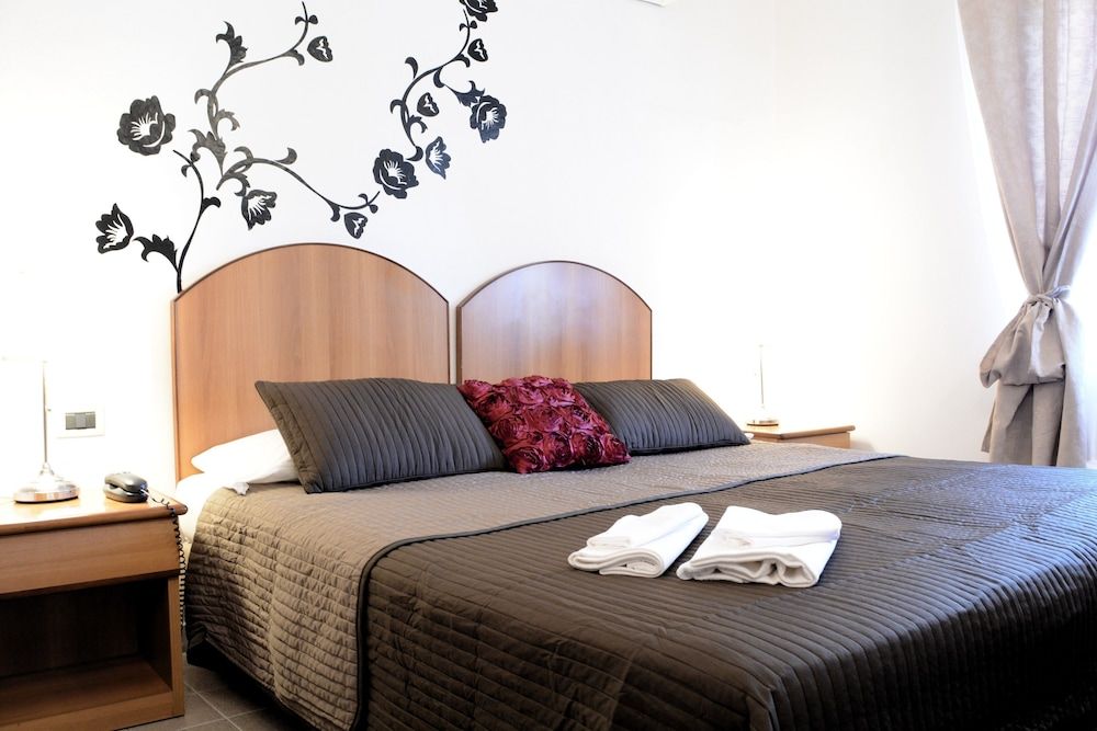 Hotel Francesco Double Room, Private Bathroom