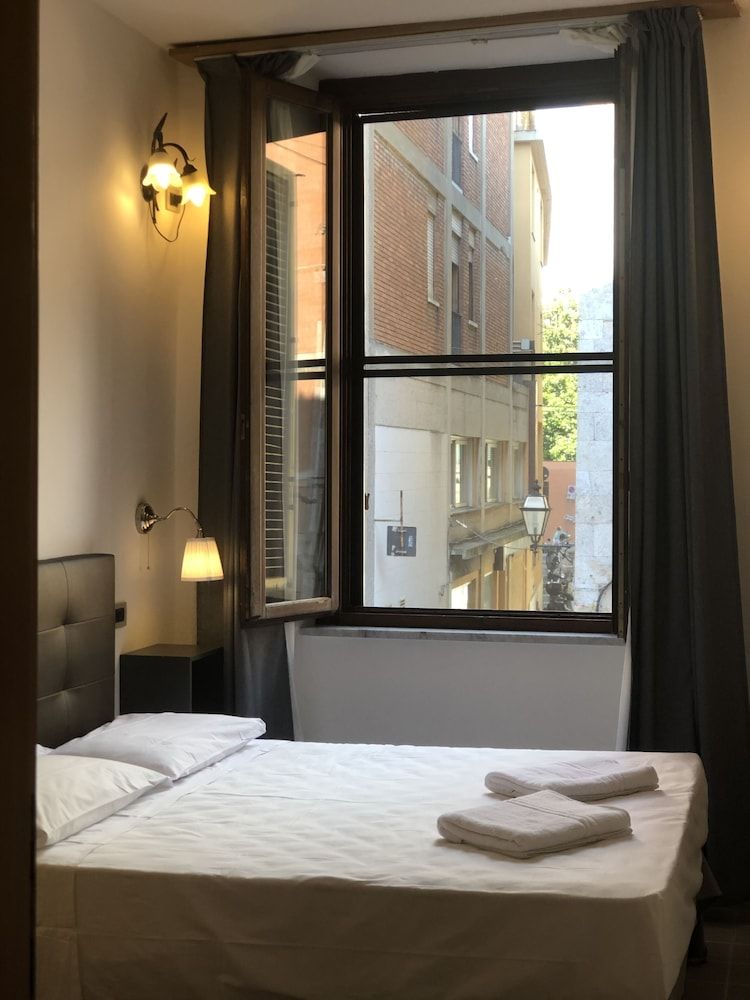 Hotel Francesco Double Room, Private Bathroom 16