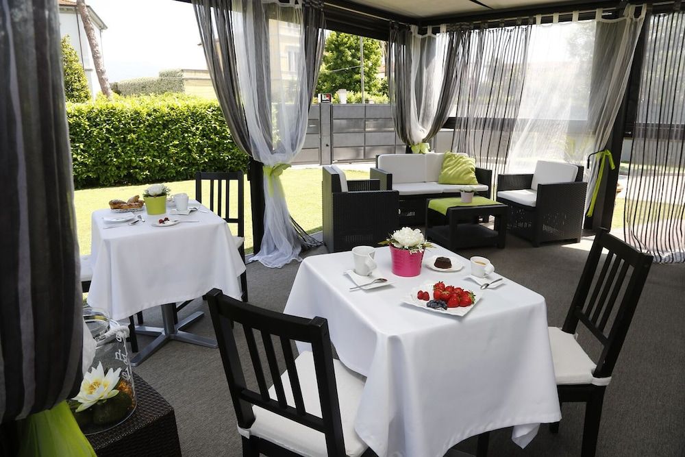 undefined Live09 B&B Design 8