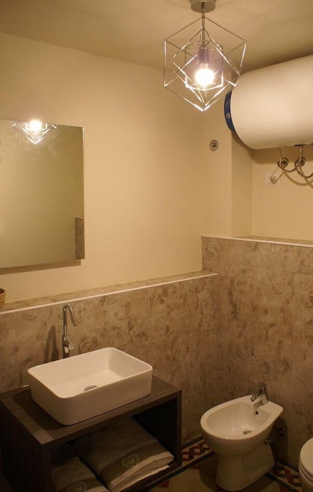 undefined B&B Garibaldi 8