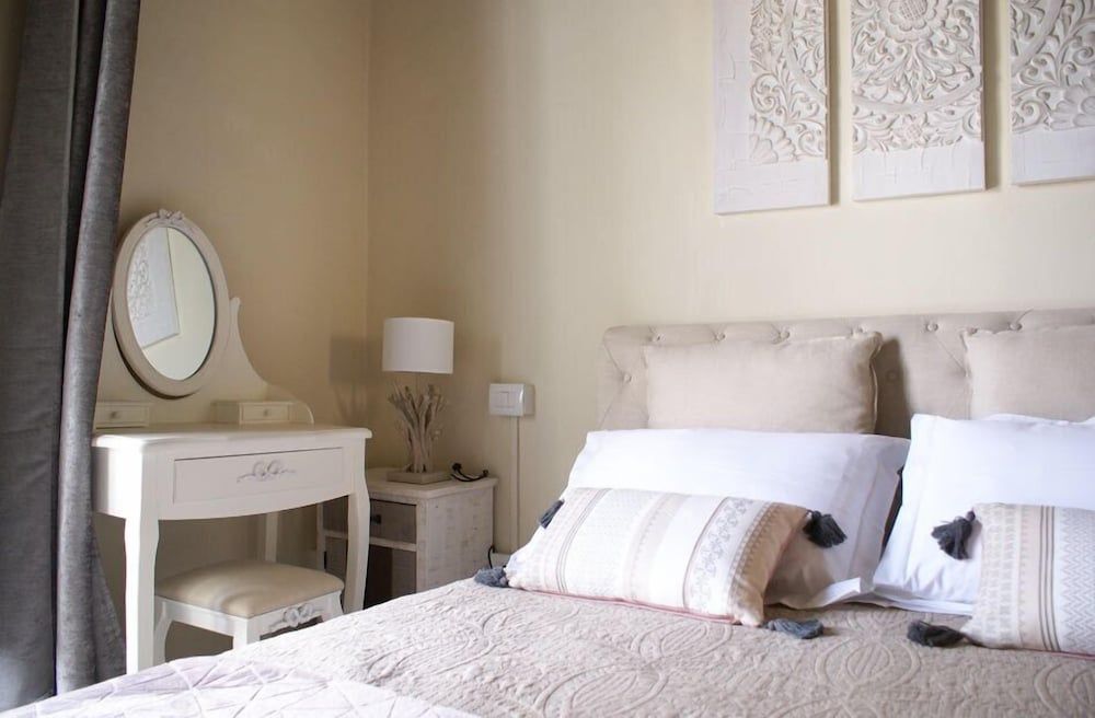 B&B Garibaldi Standard Double Room, 1 King Bed, Private Bathroom 4